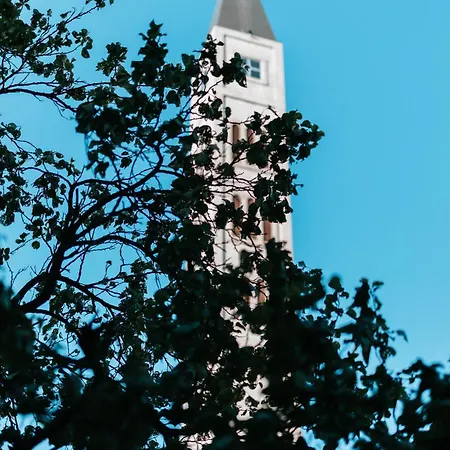Bell Tower Appartement